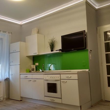 Anna Apartmanok ペーチ エクステリア 写真